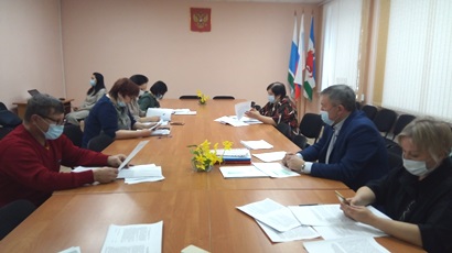 Заседания постоянных профильных комиссий 