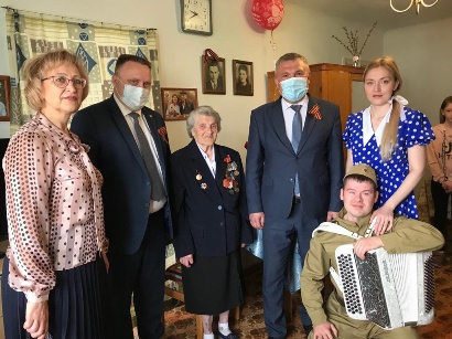 Поздравление ветеранов