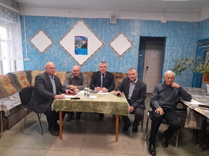 Сход в Светлом